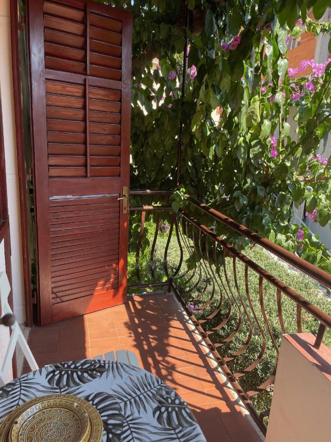 Hvar Guesthouse - Double Bedroom With Private Bathroom Jelsa  Kültér fotó