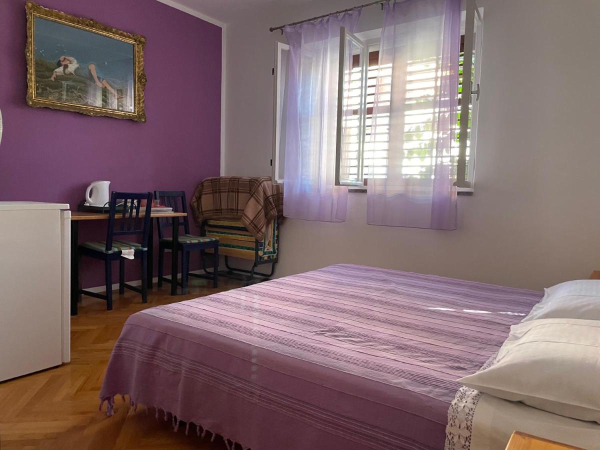 Hvar Guesthouse - Double Bedroom With Private Bathroom Jelsa  Kültér fotó